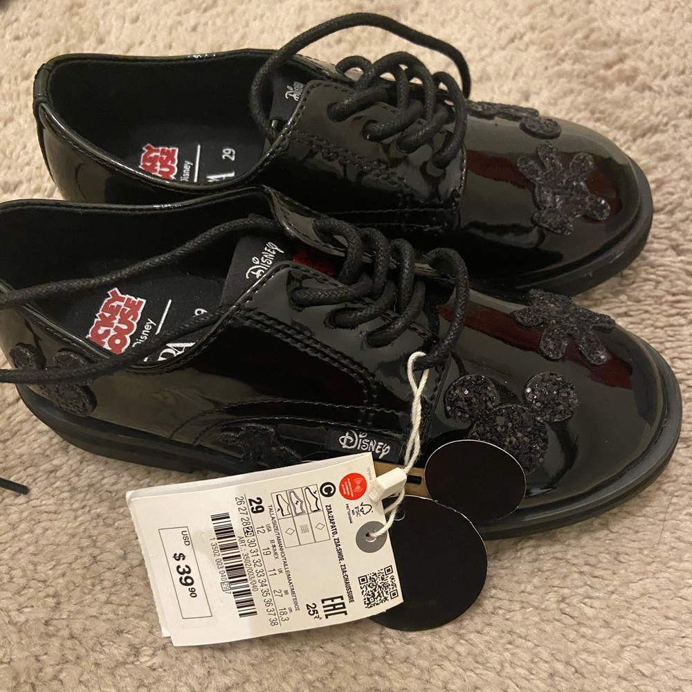 Zara kids shoes size 29